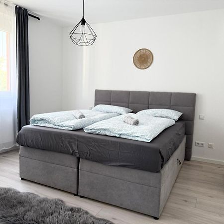 Ela Apartments Манхайм Екстериор снимка